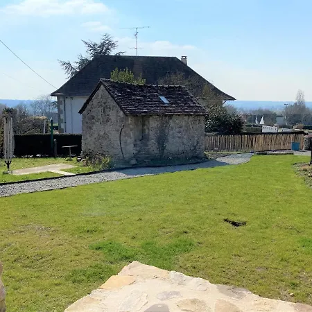 Gite Du Petit Rocher Sainte Suzanne Exterior photo